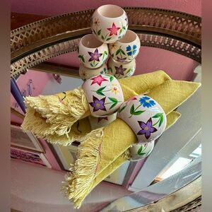 Set of 5 Color Burst Blooming Flowers Vintage Hand-Painted Folk Art Napkin Rings
